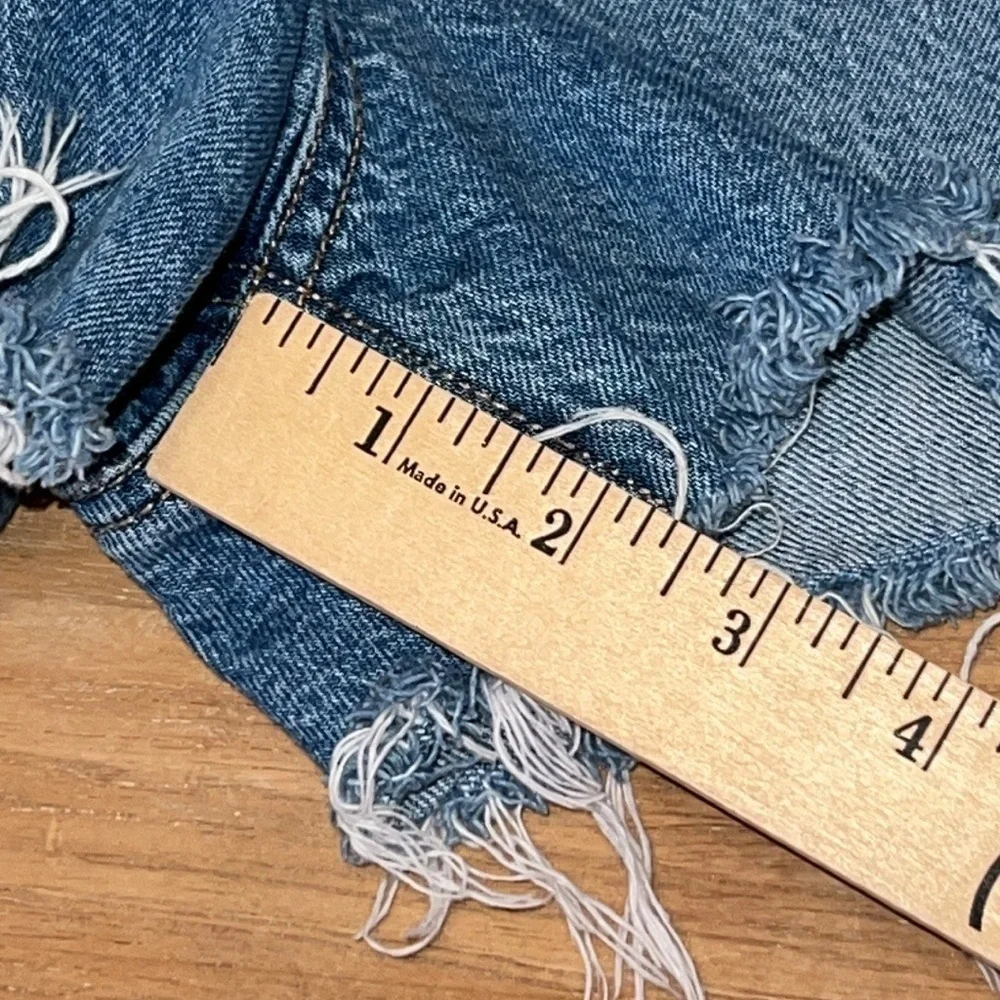 AMERICAN EAGLE 90’s Boyfriend Blue Jean Shorts Cutoffs, Size 10 - Picture 8 of 8